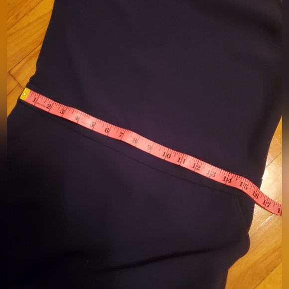 Aritzia Babaton Branson Jumpsuit navy blue, sleeveless, full leg. Size 2 - Picture 12 of 14